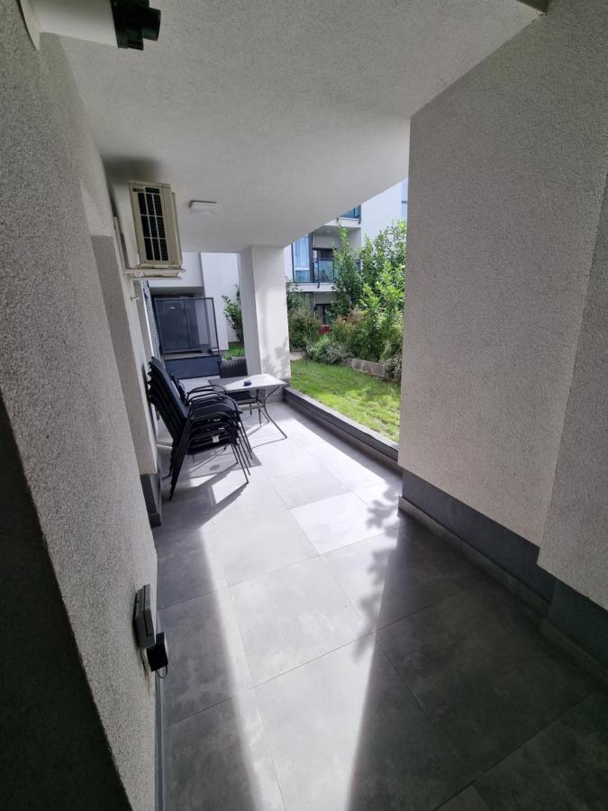 Apartament Superb In Regim Hotelier- Arad Plaza Экстерьер фото